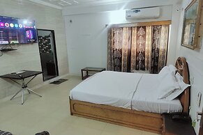 Hotel Purohit Sindhi Camp