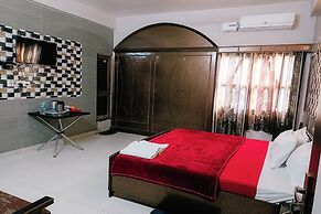 Hotel Purohit Sindhi Camp