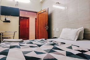 Hotel Purohit Sindhi Camp