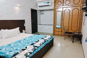 Hotel Purohit Sindhi Camp