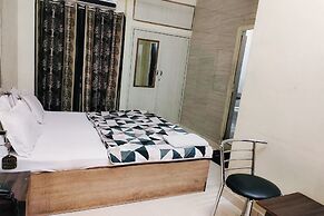 Hotel Purohit Sindhi Camp