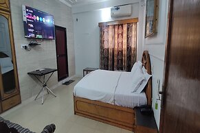 Hotel Purohit Sindhi Camp