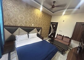Hotel Mourya Deluxe