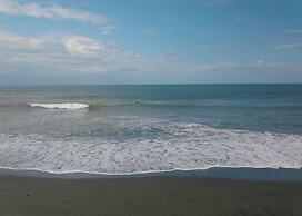 Awel Seashore Inn Baler