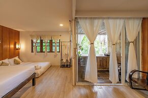 Monruamsuk Homestay Cafe And Bistro