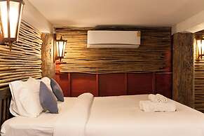 Monruamsuk Homestay Cafe And Bistro