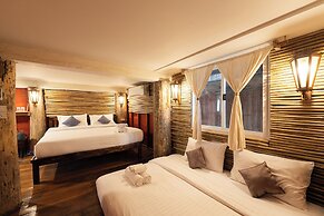 Monruamsuk Homestay Cafe And Bistro