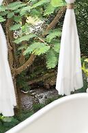 Monruamsuk Homestay Cafe And Bistro