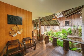 Monruamsuk Homestay Cafe And Bistro