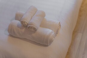 Monruamsuk Homestay Cafe And Bistro