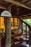 Monruamsuk Homestay Cafe And Bistro