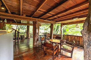 Monruamsuk Homestay Cafe And Bistro