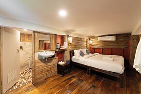 Monruamsuk Homestay Cafe And Bistro