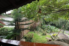 Monruamsuk Homestay Cafe And Bistro