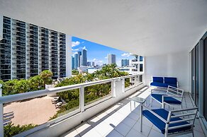 The Grand Biscayne Bay