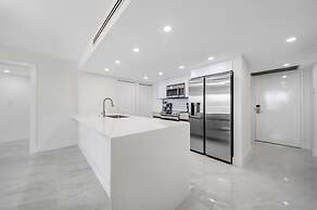 The Grand Biscayne Bay