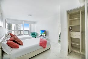 The Grand Biscayne Bay