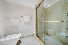 The Grand Biscayne Bay