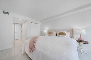 The Grand Biscayne Bay