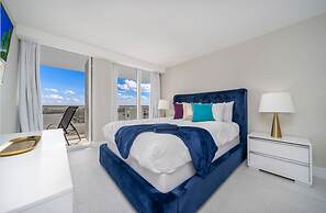 The Grand Biscayne Bay