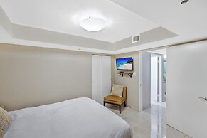 The Grand Biscayne Bay