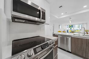 The Grand Biscayne Bay