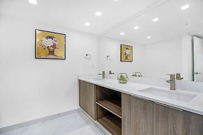 The Grand Biscayne Bay