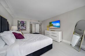 The Grand Biscayne Bay