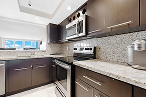 The Grand Biscayne Bay