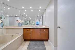 The Grand Biscayne Bay