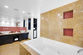 The Grand Biscayne Bay