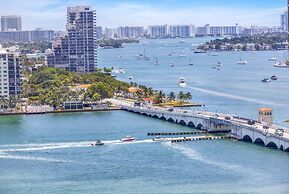 The Grand Biscayne Bay