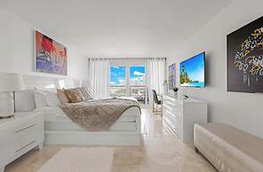 The Grand Biscayne Bay