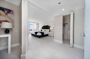 The Grand Biscayne Bay