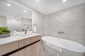 The Grand Biscayne Bay