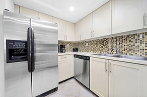 The Grand Biscayne Bay