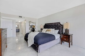 The Grand Biscayne Bay