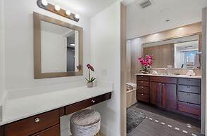 The Grand Biscayne Bay