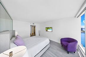 The Grand Biscayne Bay