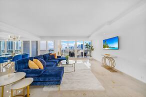 The Grand Biscayne Bay