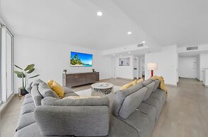 The Grand Biscayne Bay