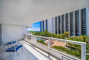 The Grand Biscayne Bay