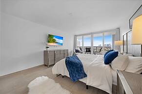 The Grand Biscayne Bay