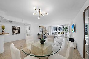 The Grand Biscayne Bay