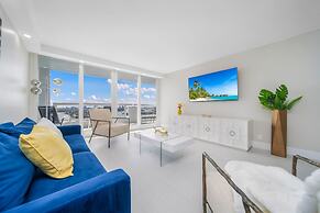 The Grand Biscayne Bay