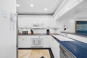 The Grand Biscayne Bay