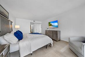 The Grand Biscayne Bay