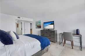 The Grand Biscayne Bay