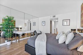 The Grand Biscayne Bay