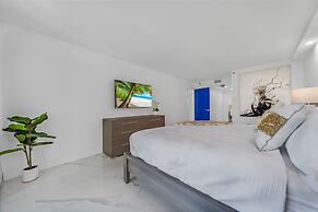 The Grand Biscayne Bay